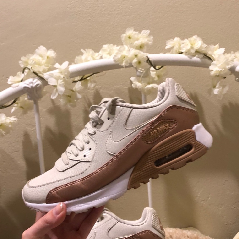 Neutral tone NIKE AIR MAX 90 - like new